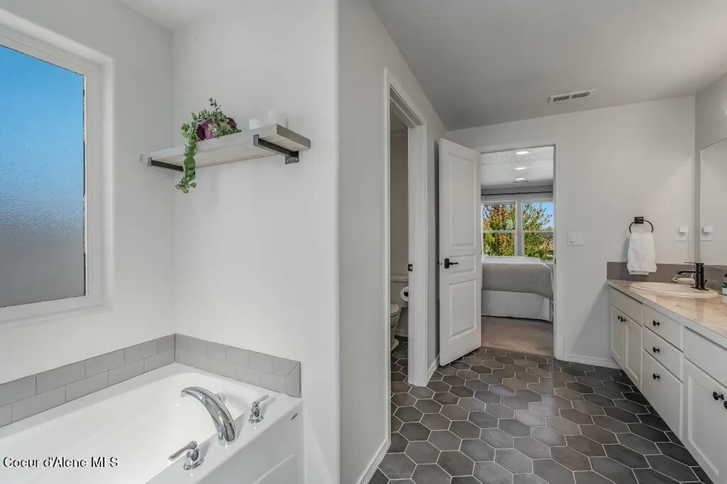 6062 W Lofty Ridge Street Rathdrum ID 83858