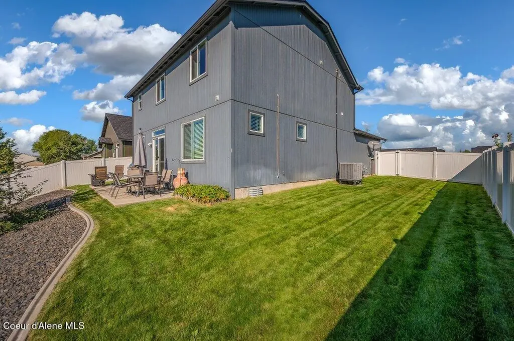 6062 W Lofty Ridge Street Rathdrum ID 83858