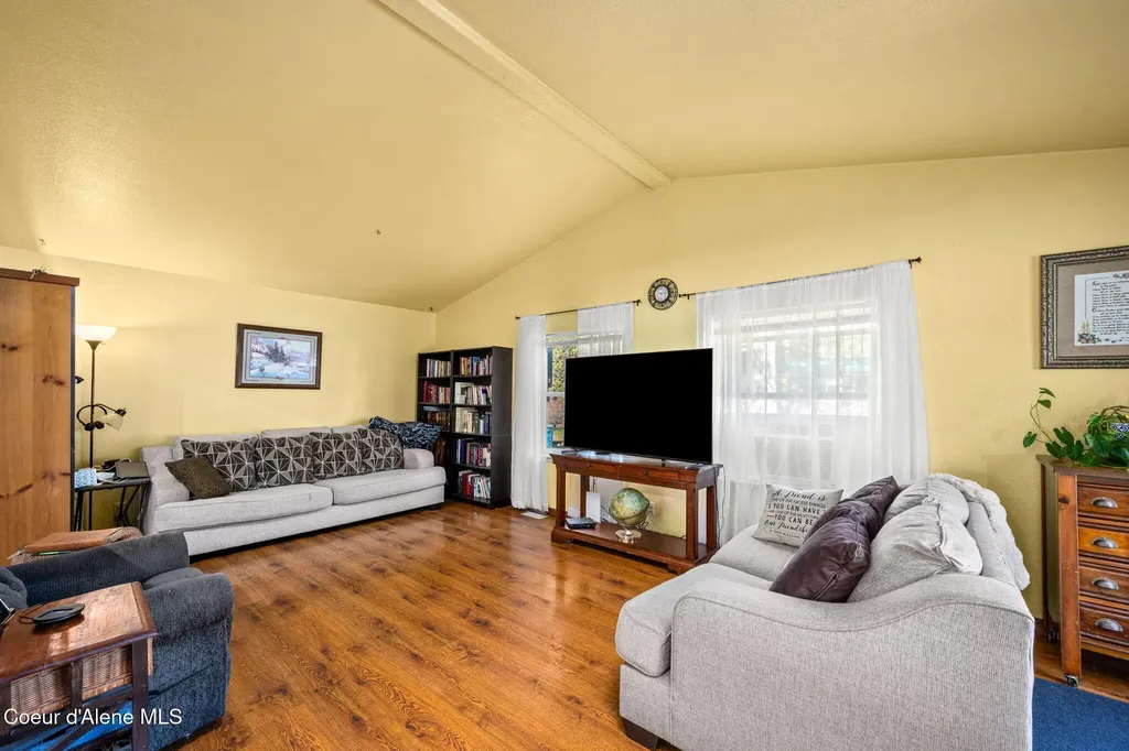 8507 E Son Shine Way Athol ID 83801