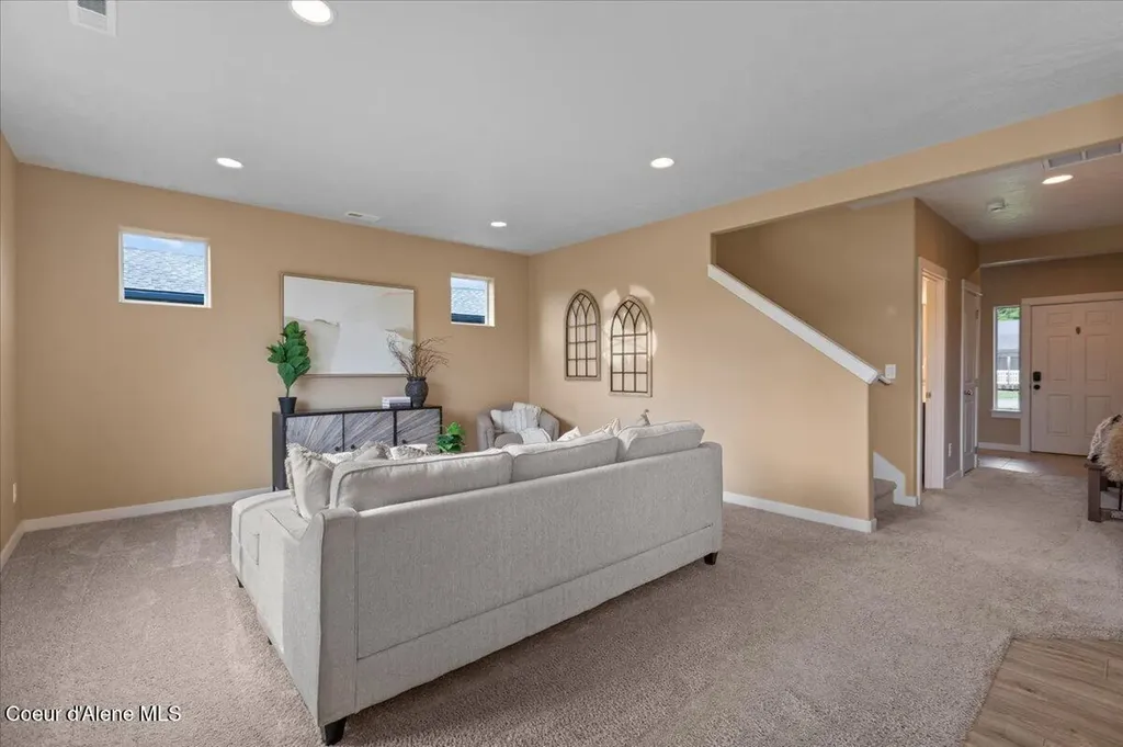 210 4th Street Dover ID 83825