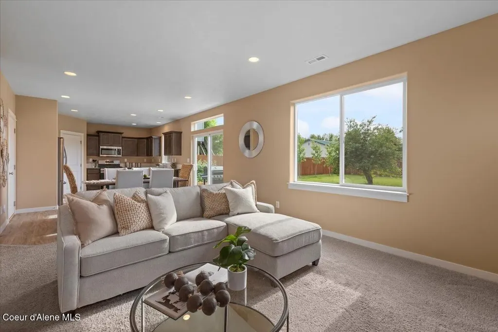 210 4th Street Dover ID 83825