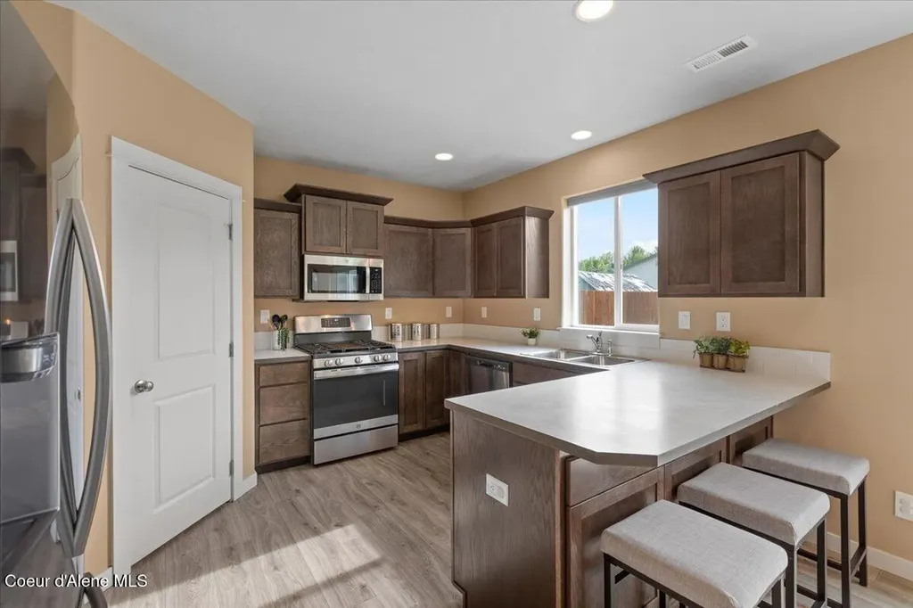 210 4th Street Dover ID 83825