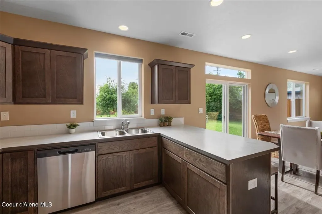 210 4th Street Dover ID 83825