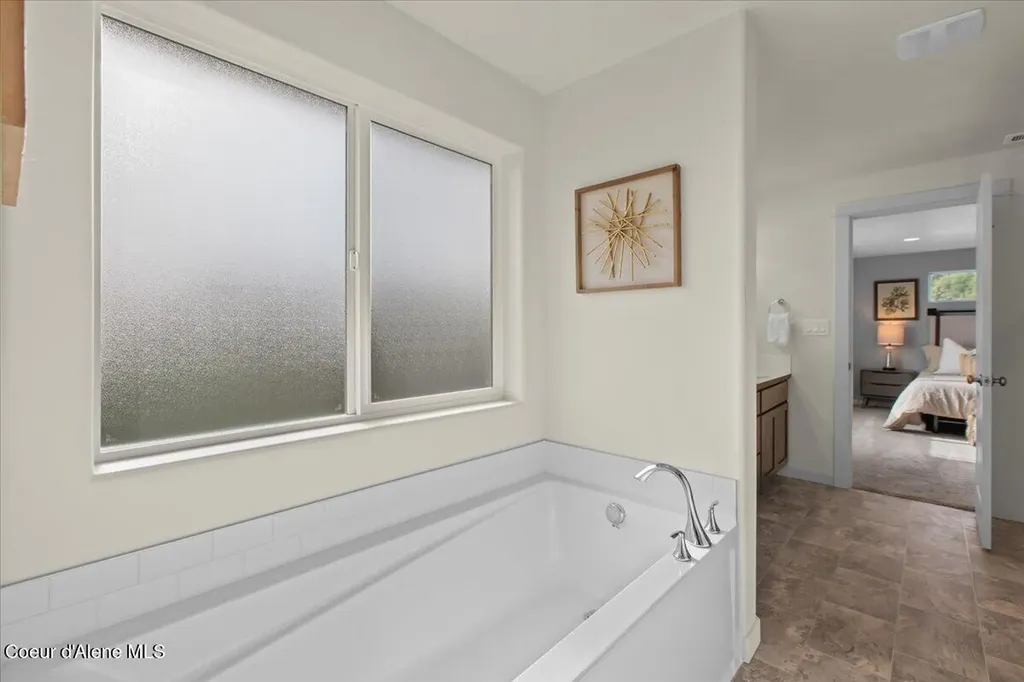 210 4th Street Dover ID 83825