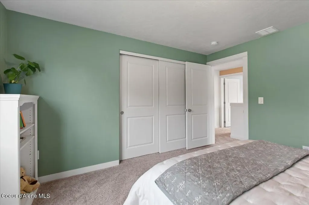 210 4th Street Dover ID 83825