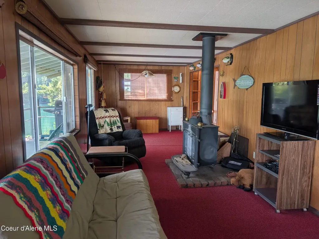 15902 S Spirit Lake Road Spirit Lake ID 83869