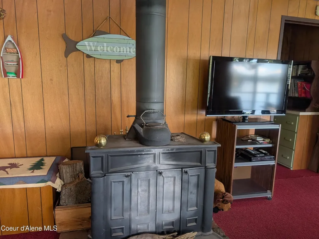 15902 S Spirit Lake Road Spirit Lake ID 83869