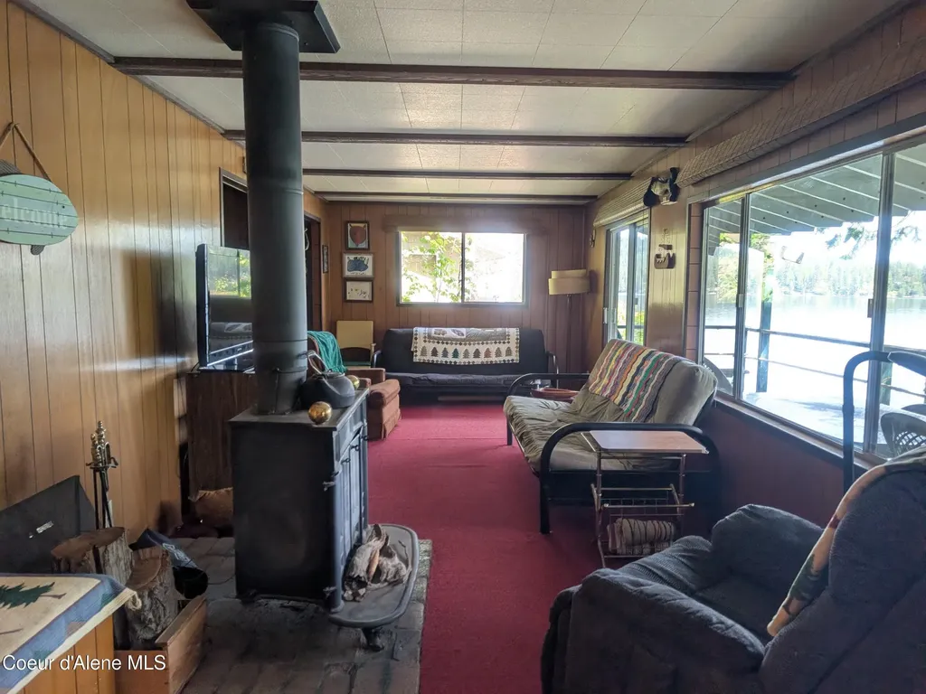 15902 S Spirit Lake Road Spirit Lake ID 83869