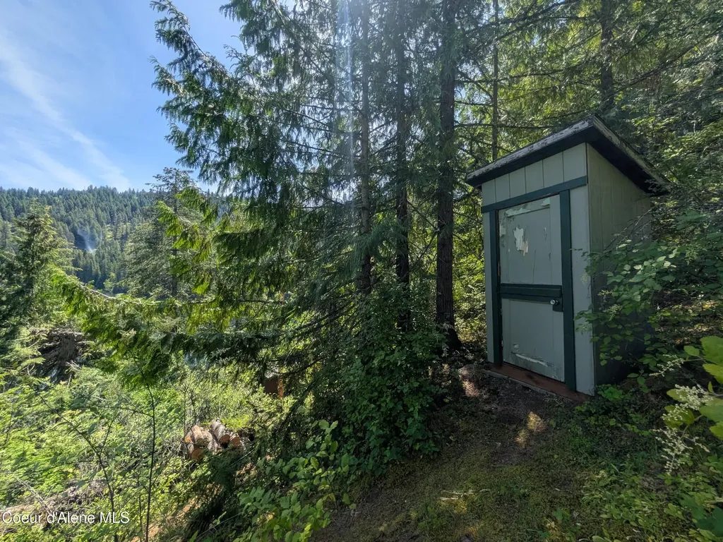 15902 S Spirit Lake Road Spirit Lake ID 83869