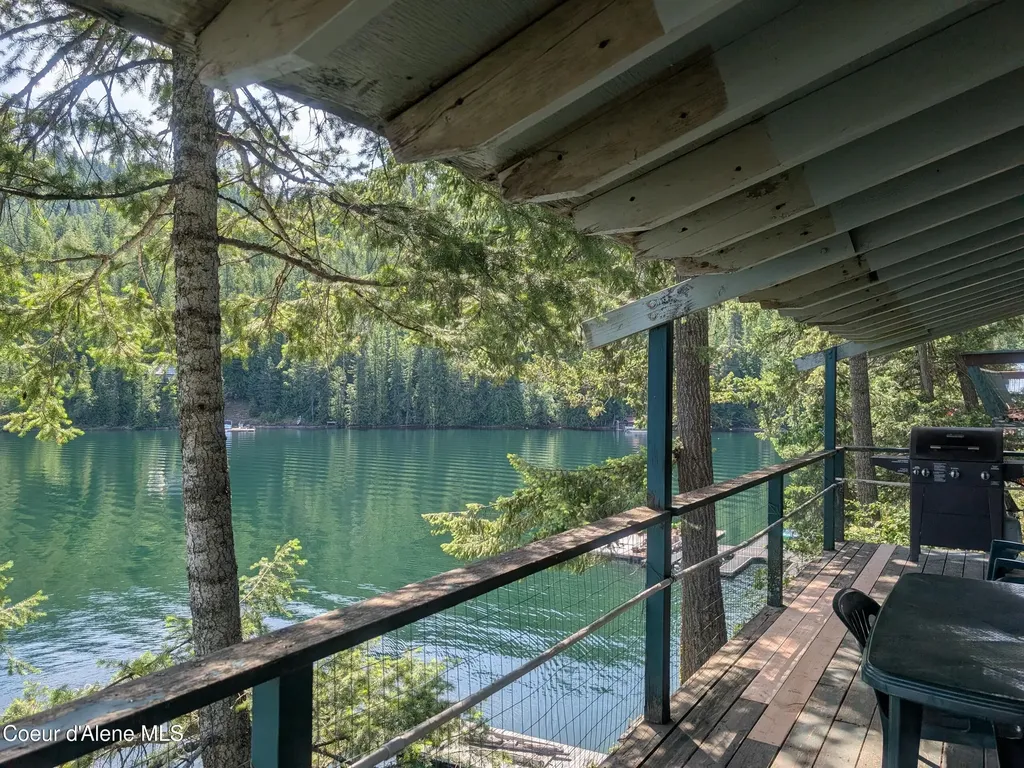 15902 S Spirit Lake Road Spirit Lake ID 83869