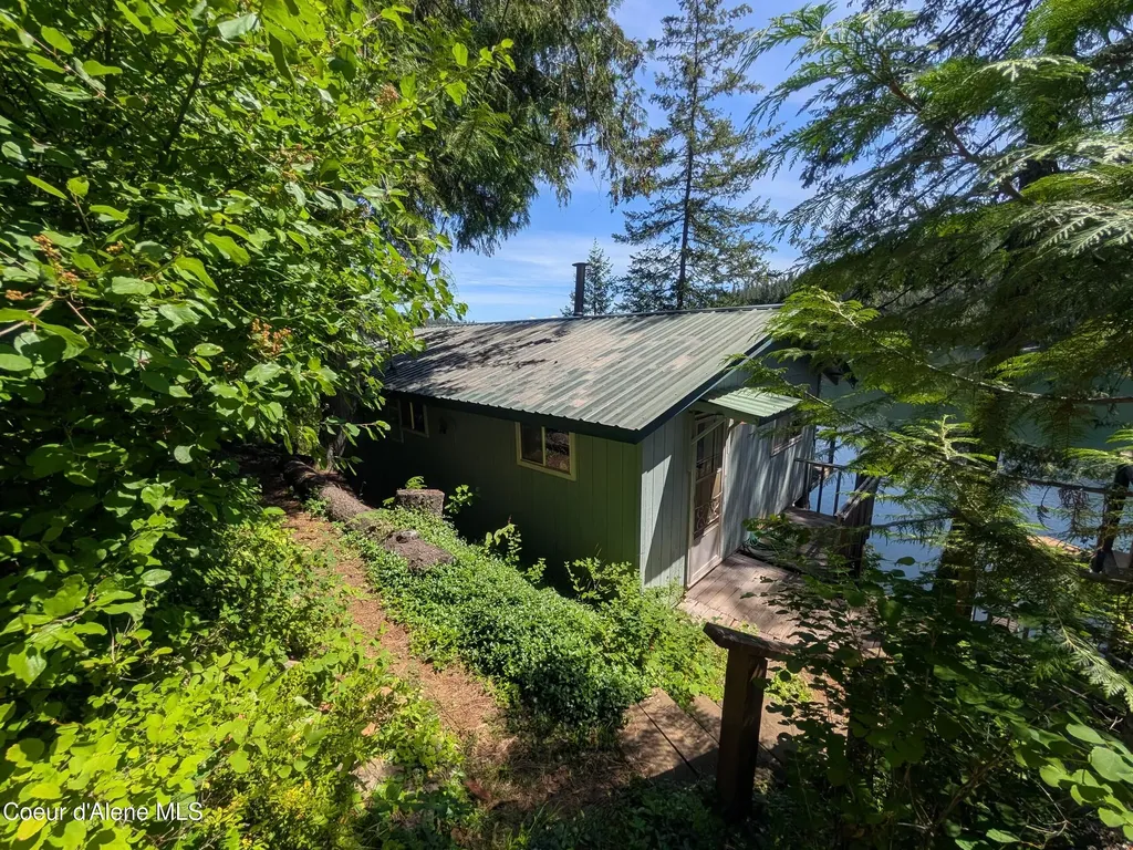 15902 S Spirit Lake Road Spirit Lake ID 83869