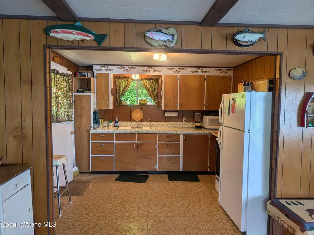 15902 S Spirit Lake Road Spirit Lake ID 83869