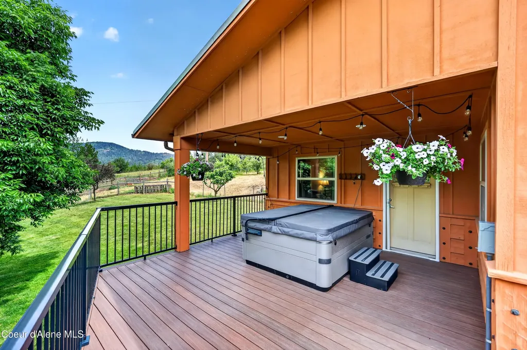 9831 W Hamaker Road Coeur D'alene ID 83814