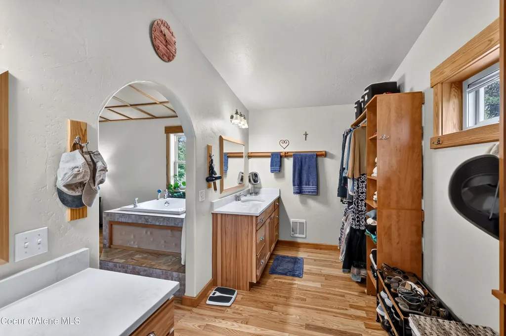 9831 W Hamaker Road Coeur D'alene ID 83814