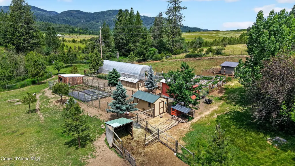 9831 W Hamaker Road Coeur D'alene ID 83814