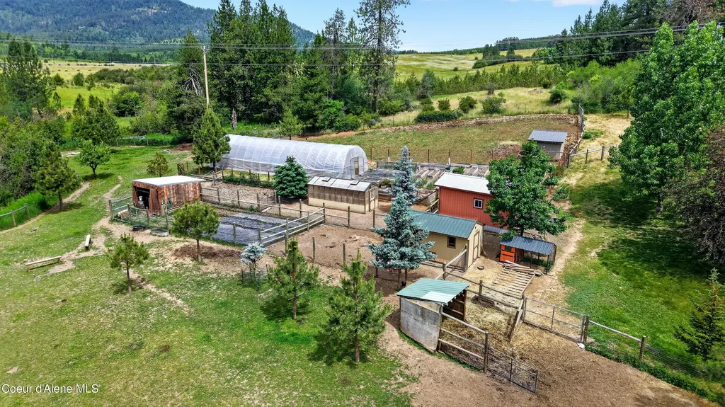 9831 W Hamaker Road Coeur D'alene ID 83814