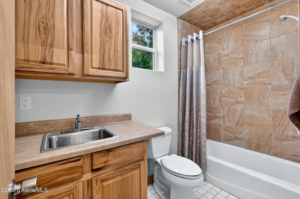 9831 W Hamaker Road Coeur D'alene ID 83814