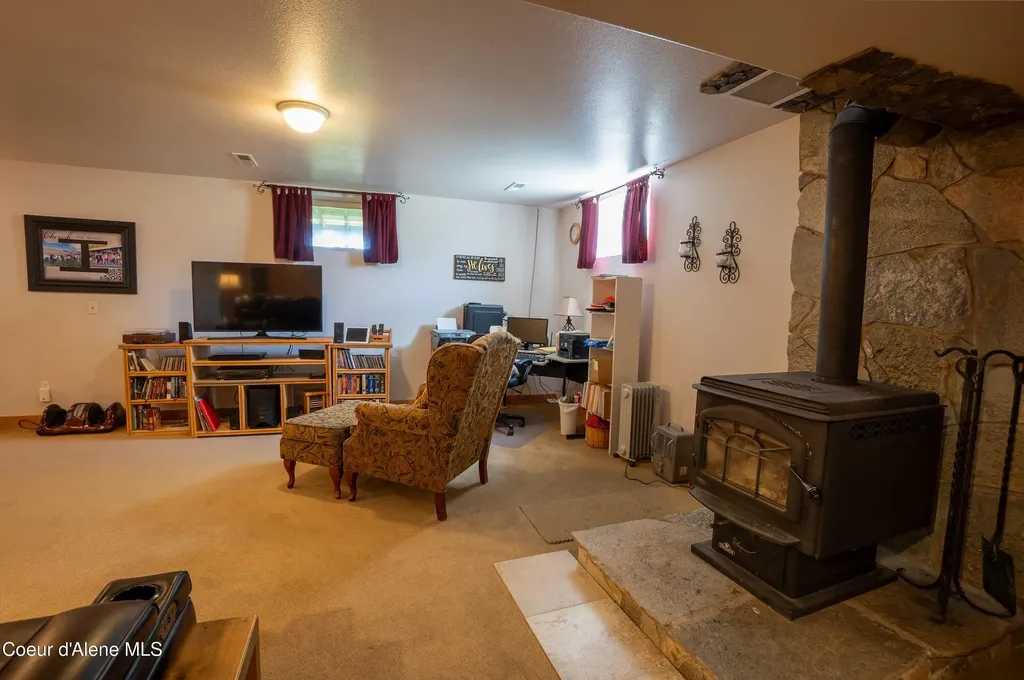 101 Zimmerman Road Moyie Springs ID 83845