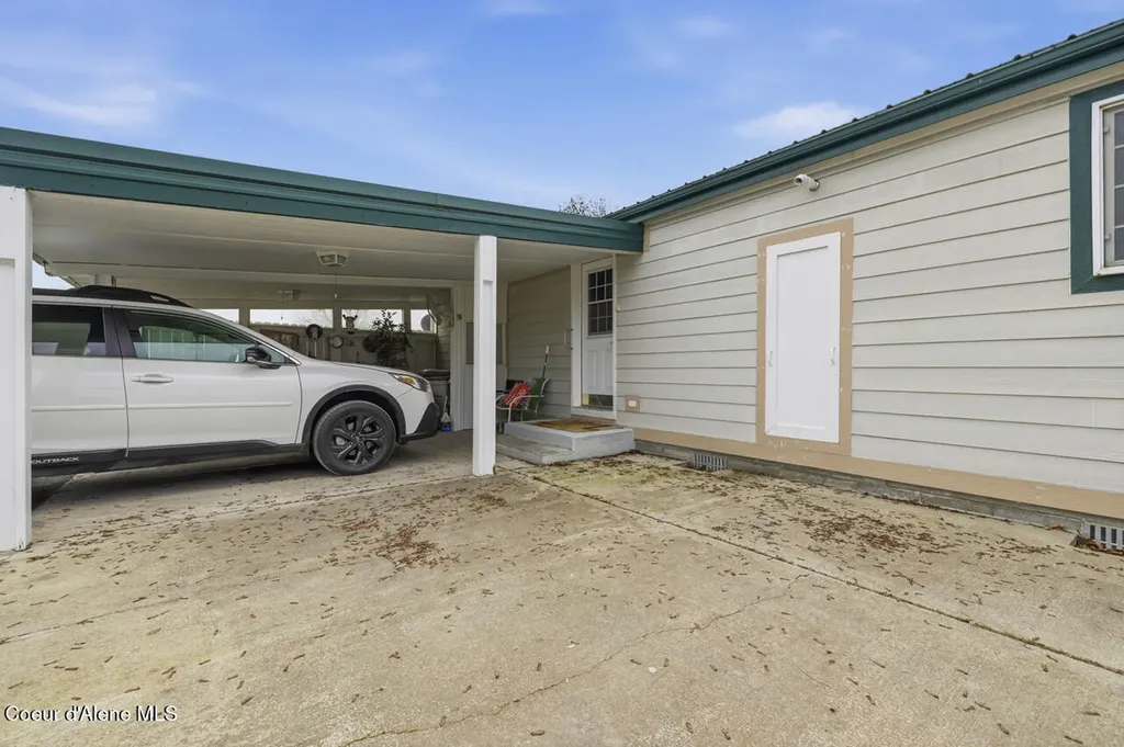 14884 N Batchelder Street Rathdrum ID 83858