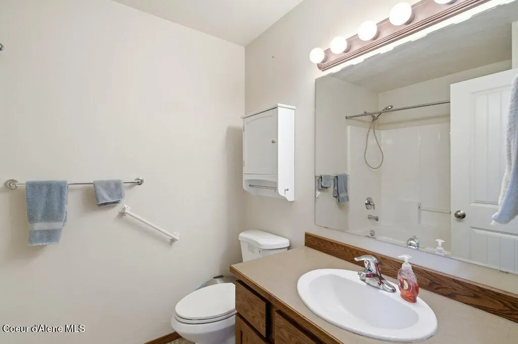6840 W Majestic Avenue Rathdrum ID 83858