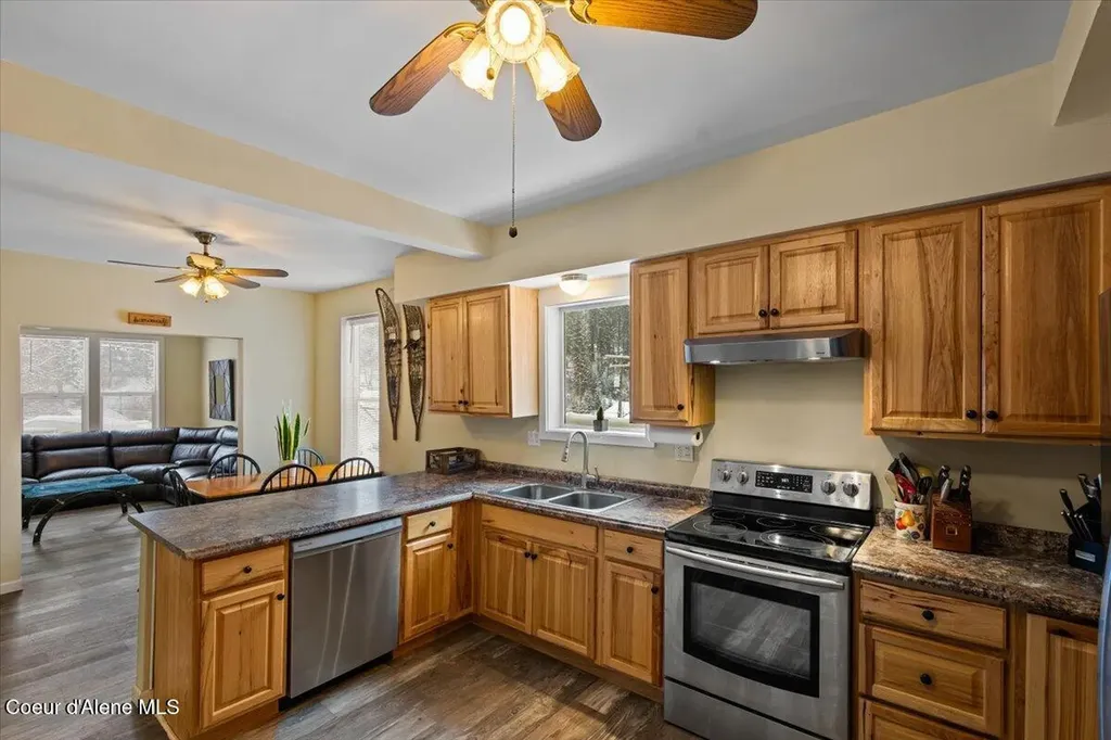 108 Dewey Street Mullan ID 83846