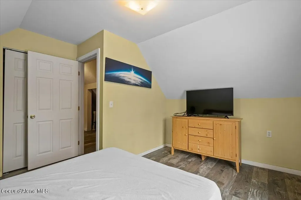 108 Dewey Street Mullan ID 83846