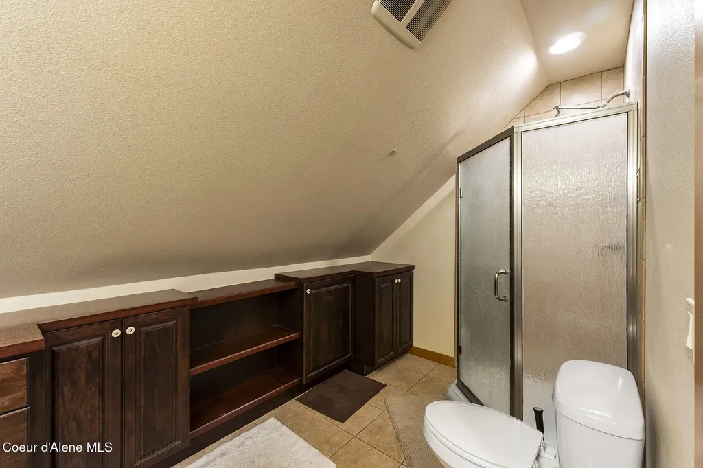 25400 N Lantern Hill Road Rathdrum ID 83858
