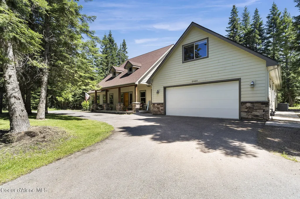 25400 N Lantern Hill Road Rathdrum ID 83858