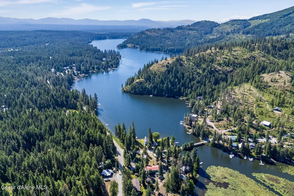 25400 N Lantern Hill Road Rathdrum ID 83858