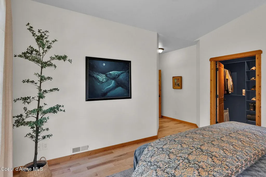 316 Brisboys Road Sagle ID 83860