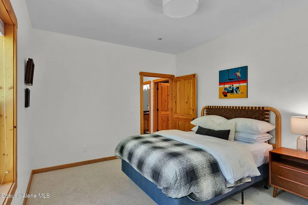 316 Brisboys Road Sagle ID 83860