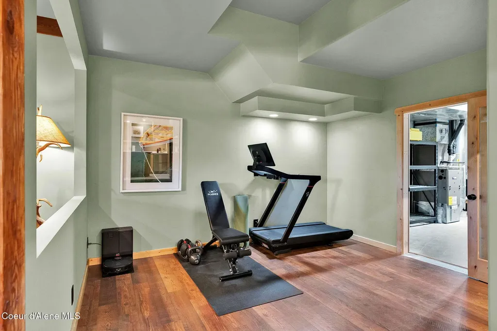 316 Brisboys Road Sagle ID 83860
