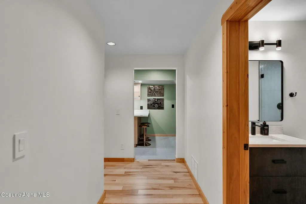 316 Brisboys Road Sagle ID 83860