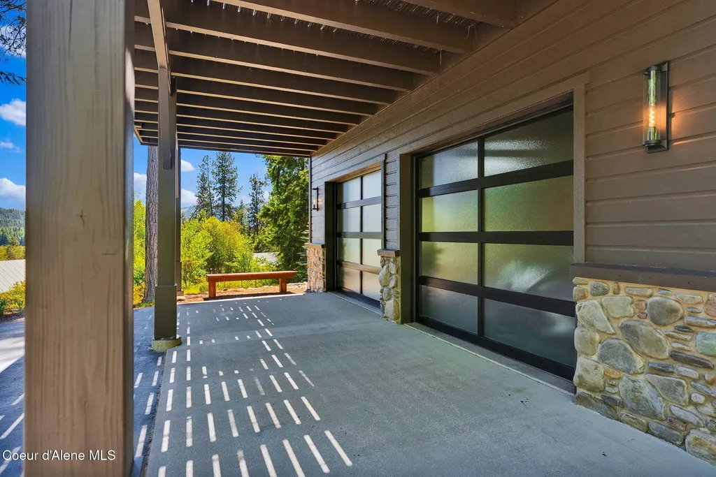 316 Brisboys Road Sagle ID 83860