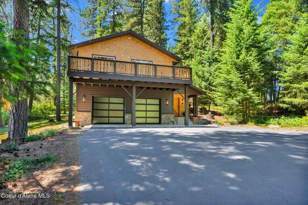 316 Brisboys Road Sagle ID 83860