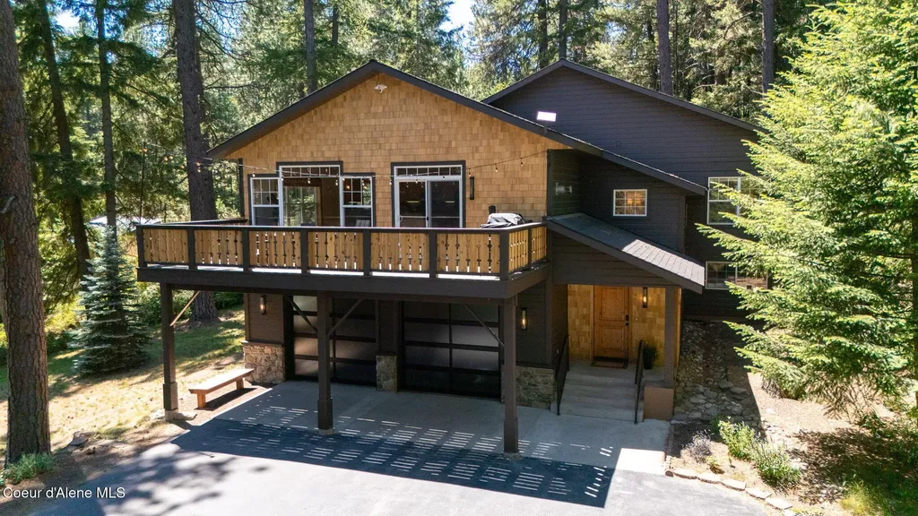 316 Brisboys Road Sagle ID 83860