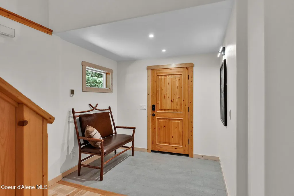 316 Brisboys Road Sagle ID 83860