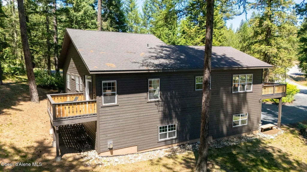 316 Brisboys Road Sagle ID 83860