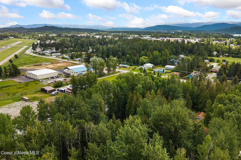 2409&2413 N Boyer Avenue Sandpoint ID 83864