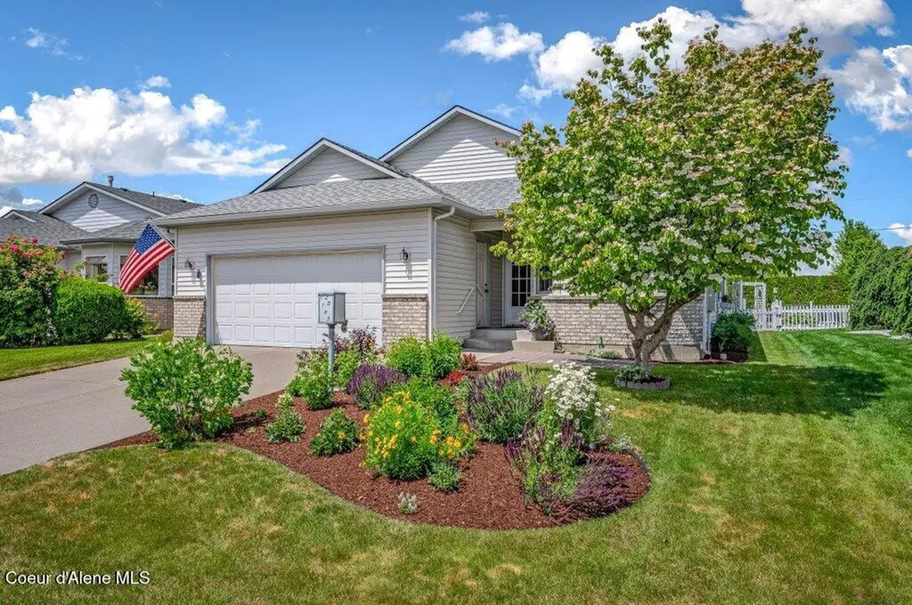 1193 W Woodlawn Drive Hayden ID 83835