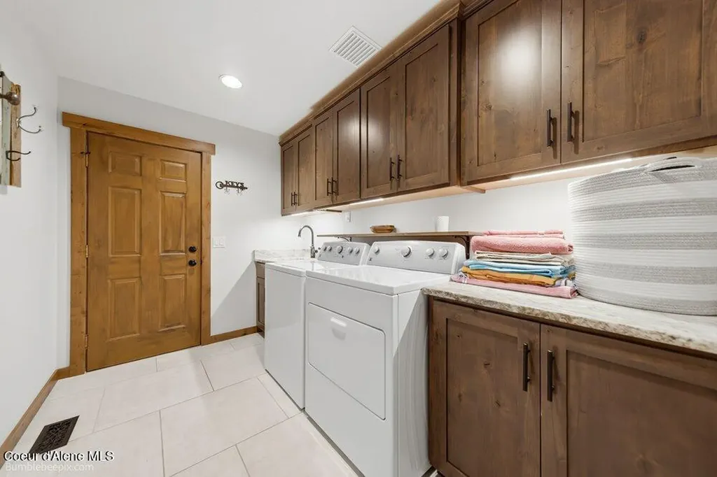 7344 N Valley Street Dalton Gardens ID 83815
