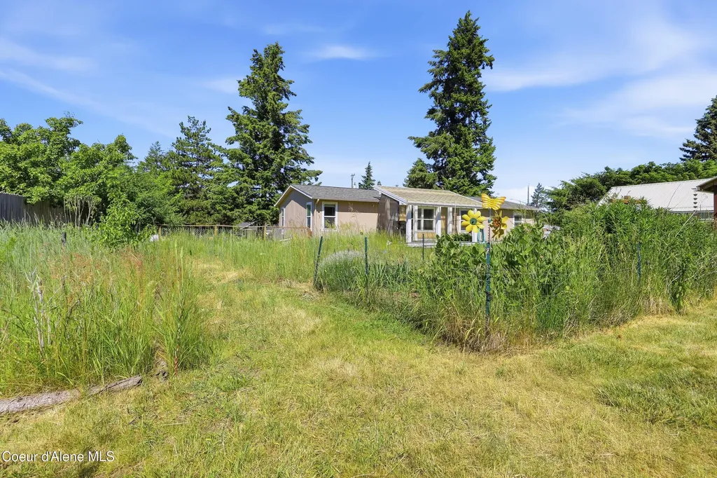 32850 N 3rd Avenue Spirit Lake ID 83869