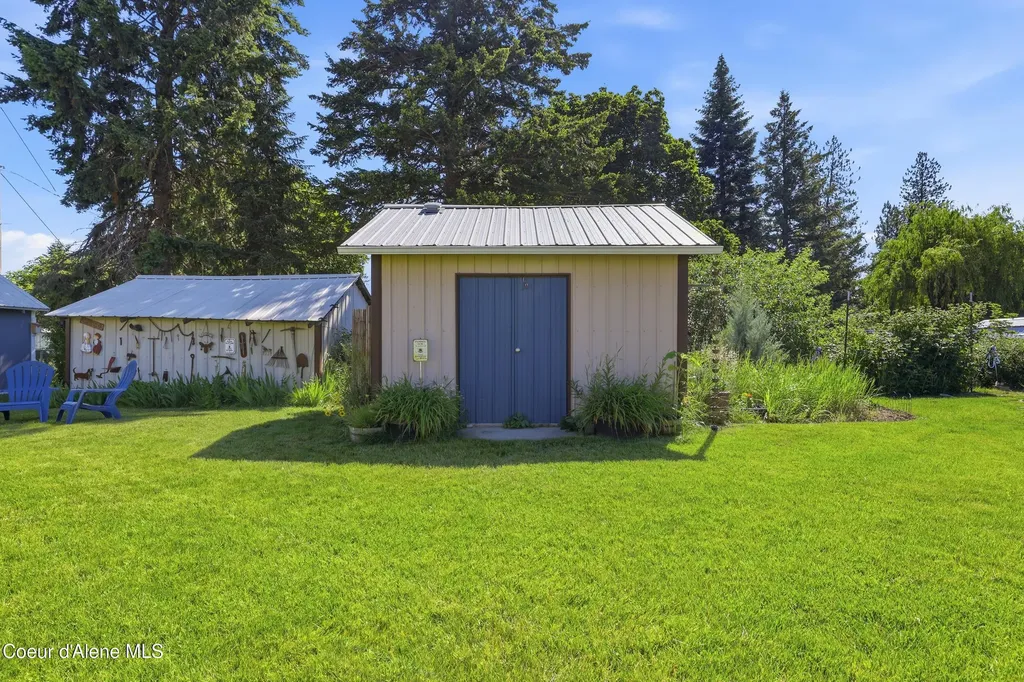 32850 N 3rd Avenue Spirit Lake ID 83869