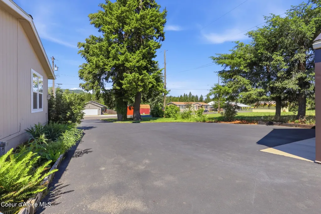 32850 N 3rd Avenue Spirit Lake ID 83869