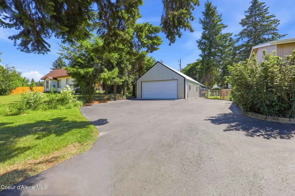 32850 N 3rd Avenue Spirit Lake ID 83869