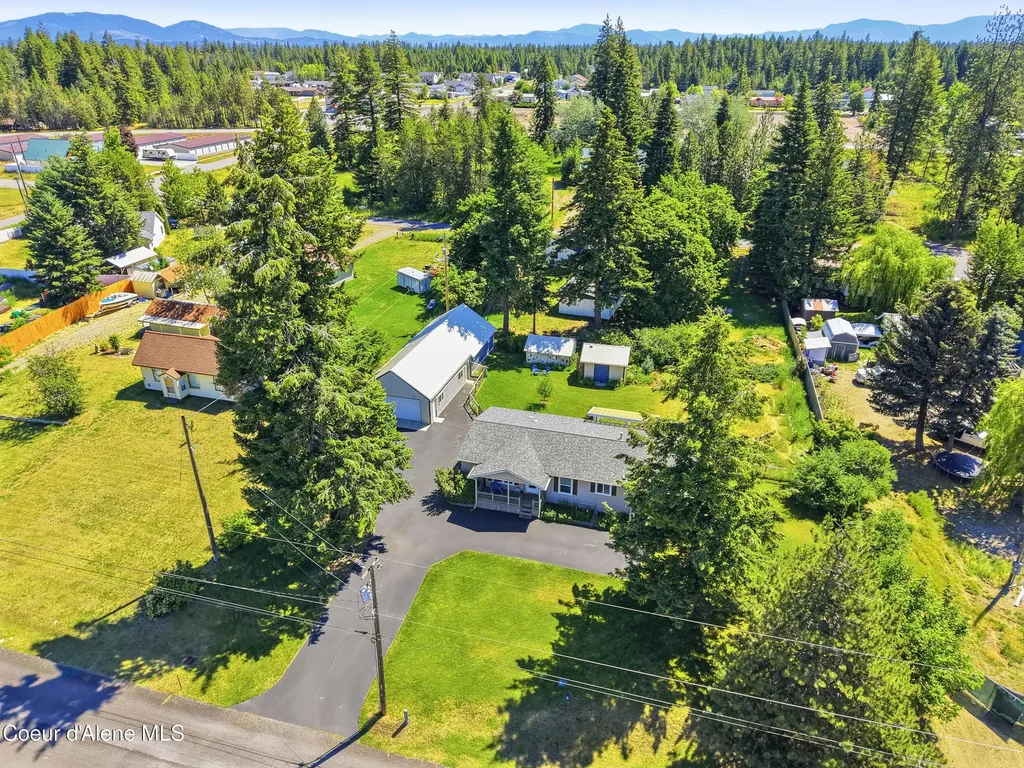 32850 N 3rd Avenue Spirit Lake ID 83869