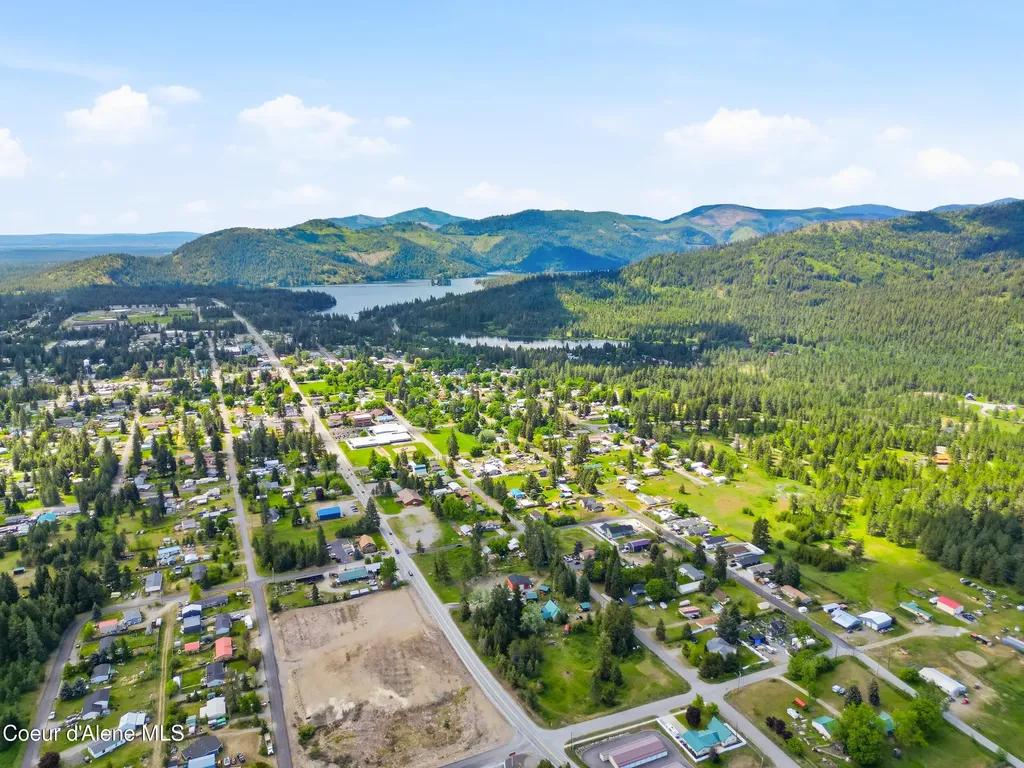 32850 N 3rd Avenue Spirit Lake ID 83869