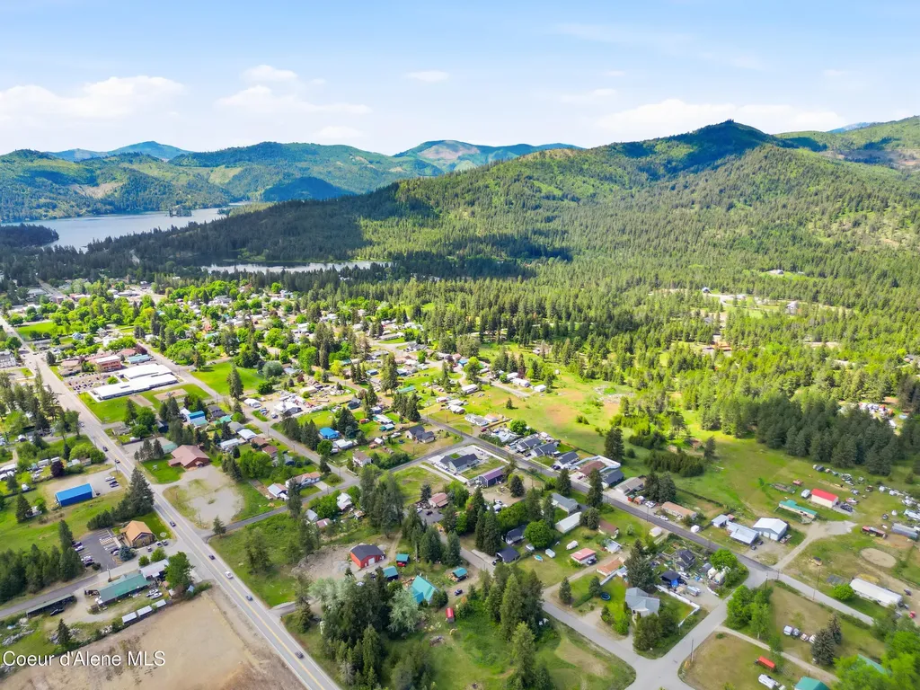 32850 N 3rd Avenue Spirit Lake ID 83869