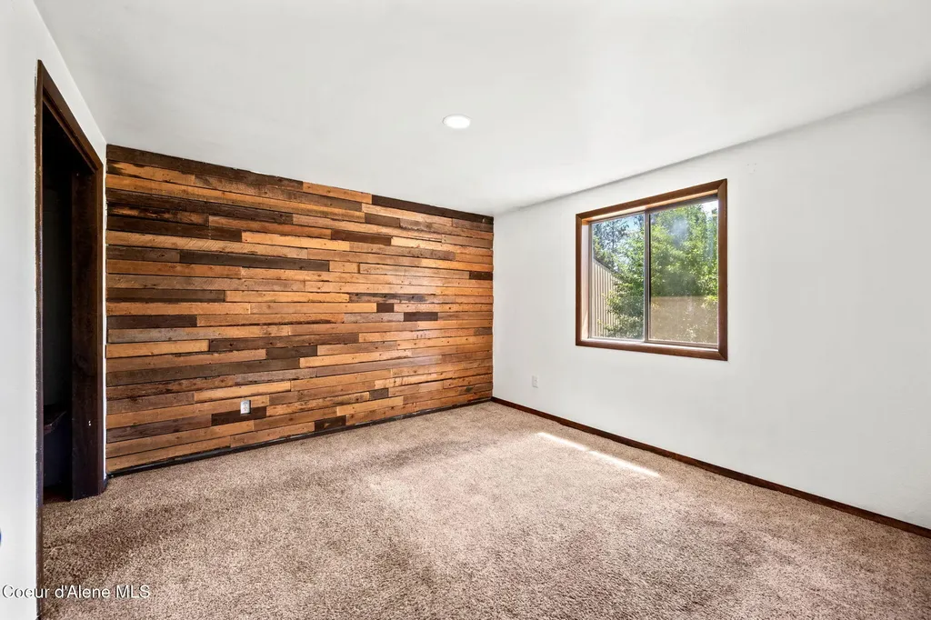 8247 W Montana Street Rathdrum ID 83858