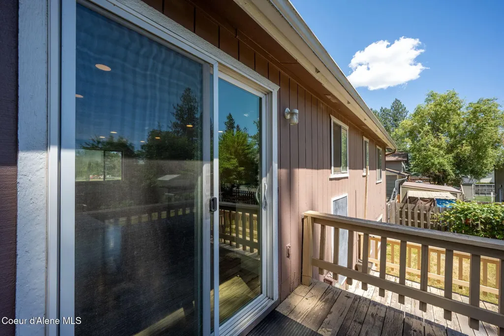 8247 W Montana Street Rathdrum ID 83858